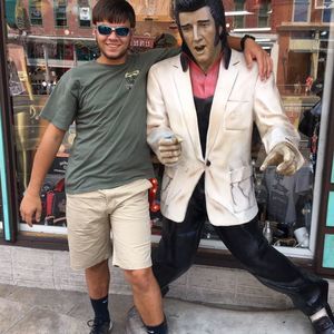 Meet your Posher, Griffin